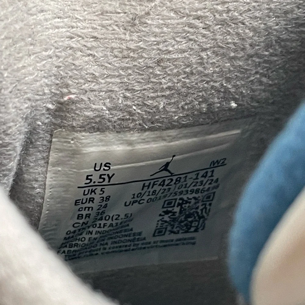 Nike Jordan 4 white and blue 5.5Y